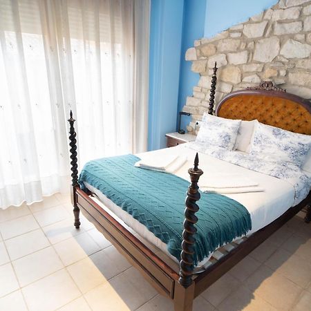 Enoturismo Celler Pinol Apartment Batea Bagian luar foto