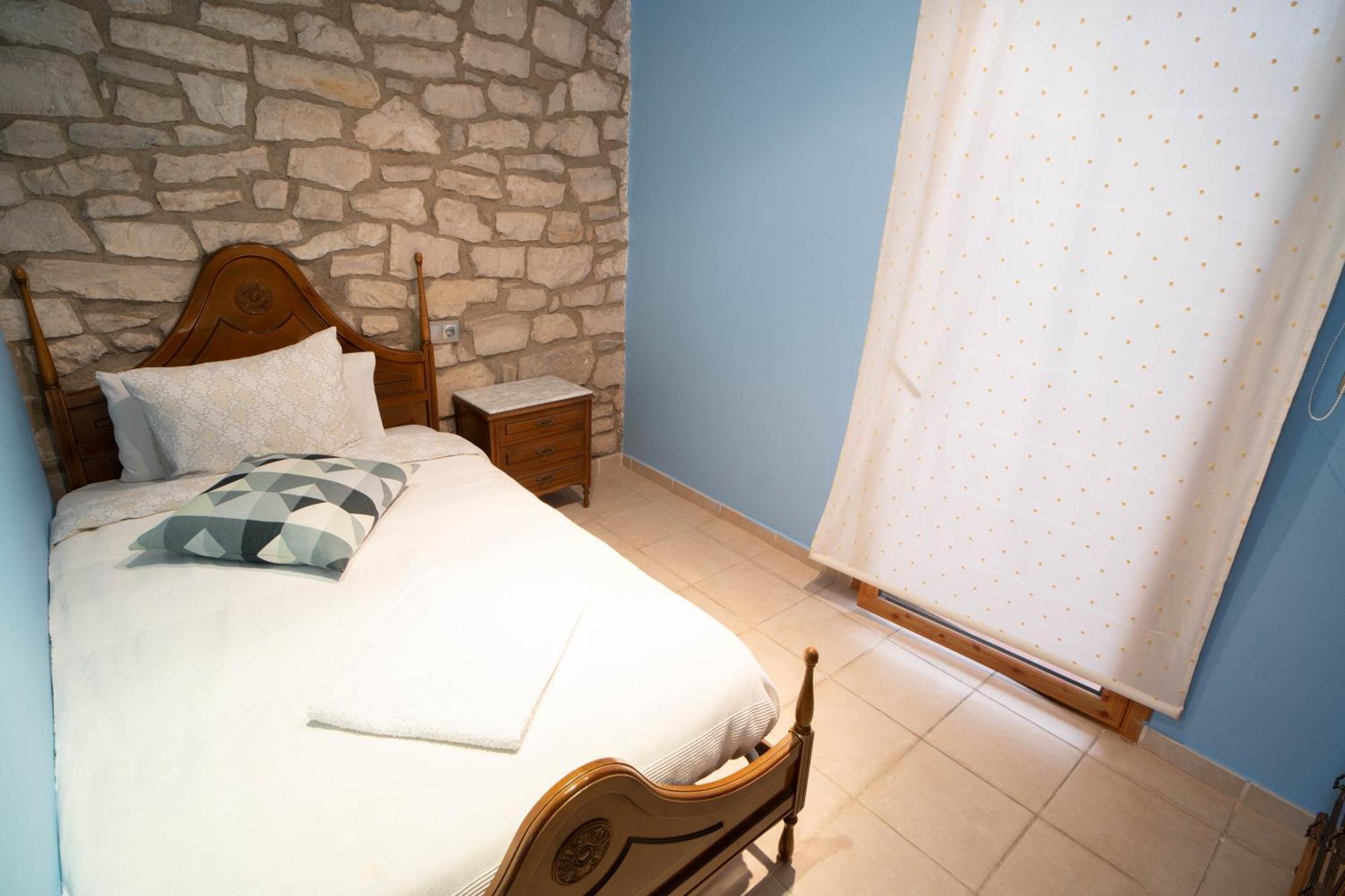 Enoturismo Celler Pinol Apartment Batea Bagian luar foto